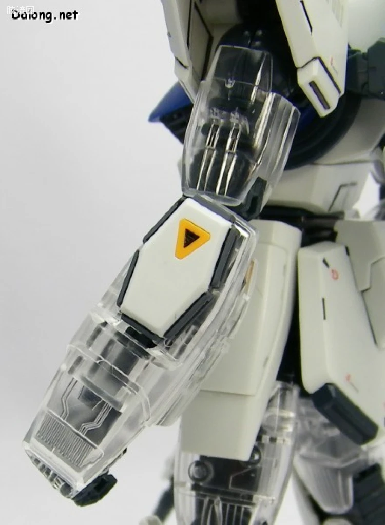 MG 高达30周年透明配件版 F91 高达 - 图片