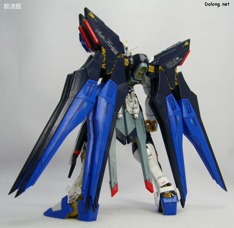 MG 高达30周年透明配件版 强袭自由高达 - 图片