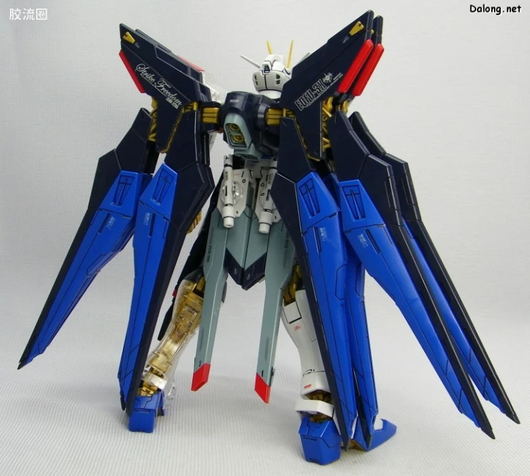 MG 高达30周年透明配件版 强袭自由高达 - 图片