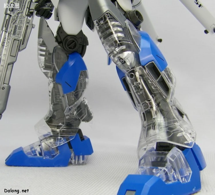 MG 高达30周年透明配件版 Hi-ν 高达 - 图片