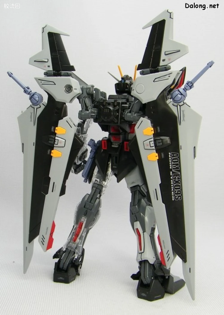MG 高达30周年透明配件版 强袭·黑 - 图片