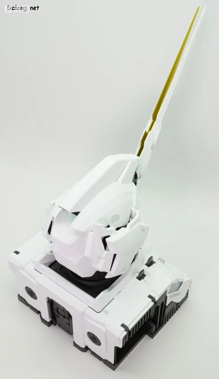 万代 大比例胸像系列 REAL EXPERIENCE MODEL RX-0 独角兽高达 自动变形版 - 图片
