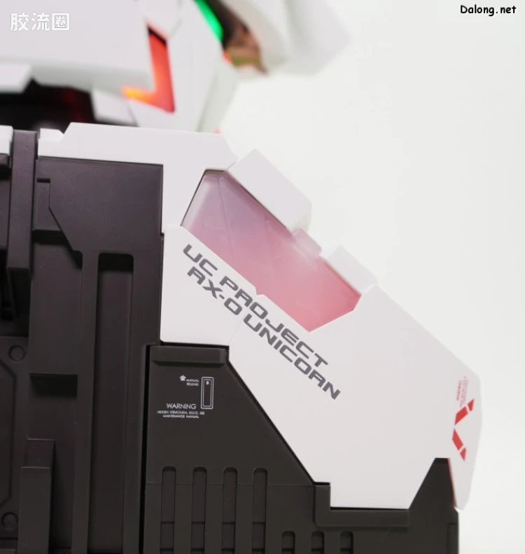 万代 大比例胸像系列 REAL EXPERIENCE MODEL RX-0 独角兽高达 自动变形版 - 图片