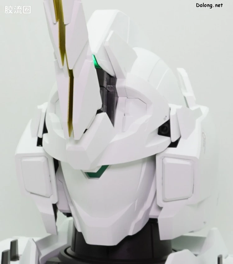 万代 大比例胸像系列 REAL EXPERIENCE MODEL RX-0 独角兽高达 自动变形版 - 图片