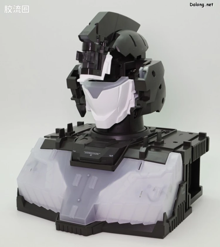 万代 大比例胸像系列 REAL EXPERIENCE MODEL RX-0 独角兽高达 自动变形版 - 图片