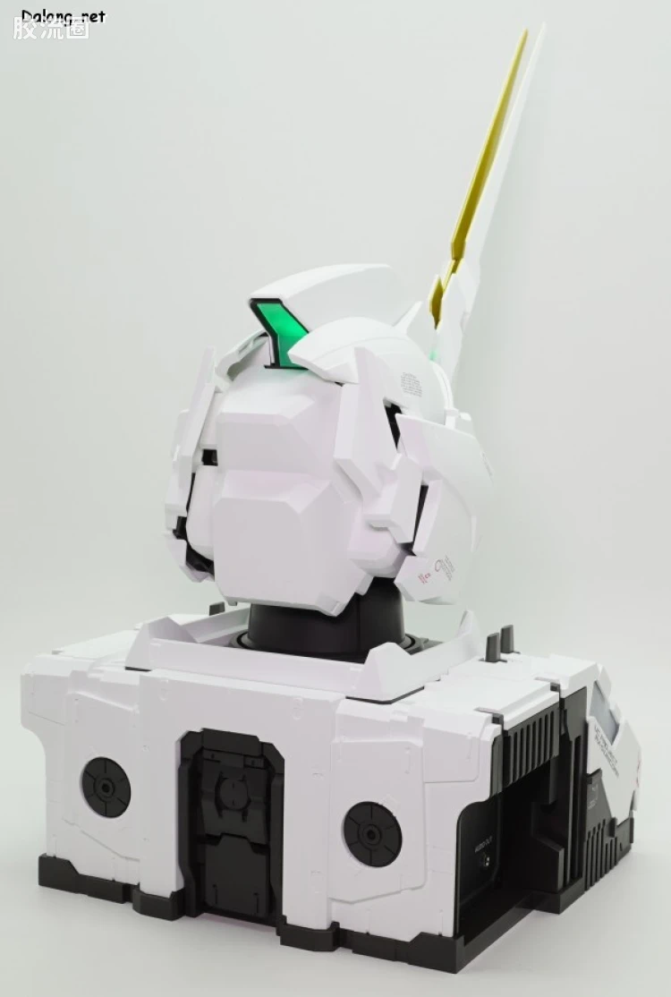 万代 大比例胸像系列 REAL EXPERIENCE MODEL RX-0 独角兽高达 自动变形版 - 图片