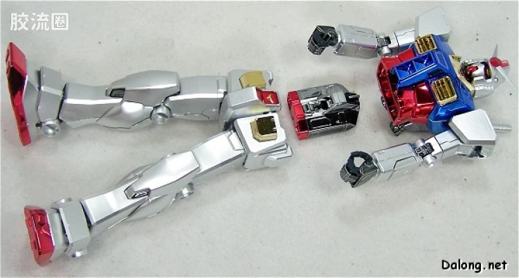 MG 限定电镀版 RX-78-2 高达 金属涂装版 - 图片