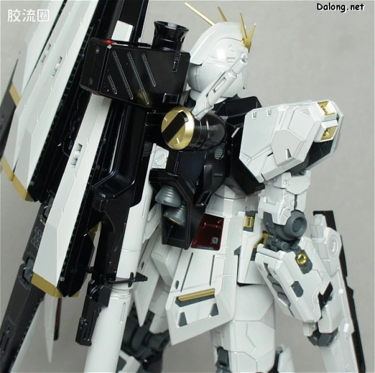 MG 彩色电镀版 RX-93 V高达 ver.ka 钛版 - 图片