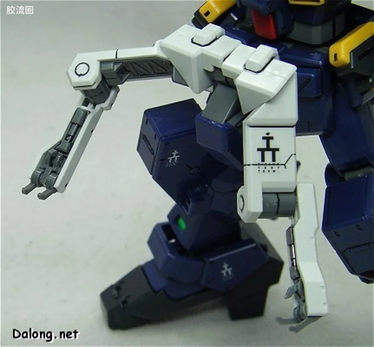 HGUC 普通版 057 RX-121-2A 高达TR-1[进阶型海兹尔] - 图片