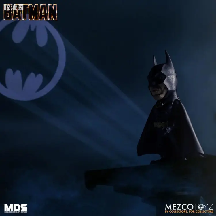 Mezco 娃娃系列 风格/设计师系列 89年电影 蝙蝠侠 蝙蝠侠 豪华版