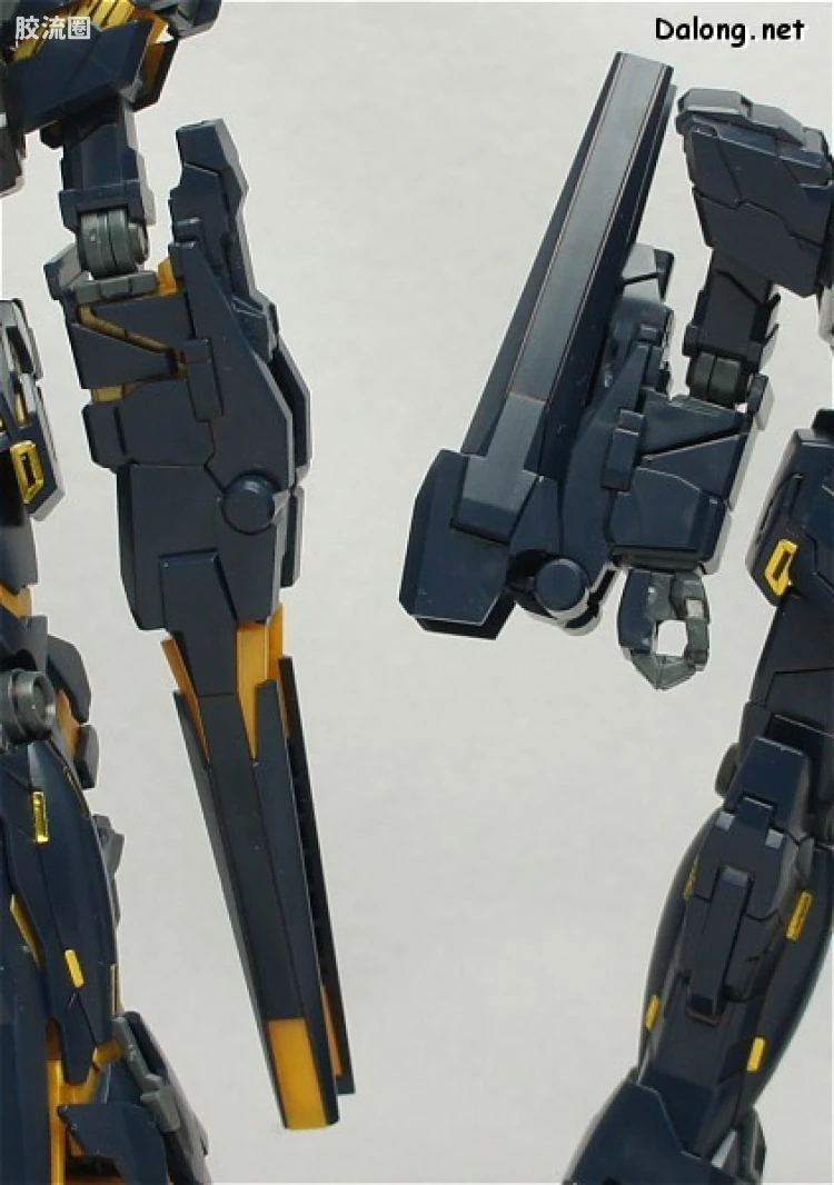 HGUC 普通版 h135 独角兽高达2号机 报丧女妖 [独角兽模式] - 图片