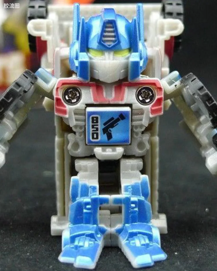 B003 擎天柱