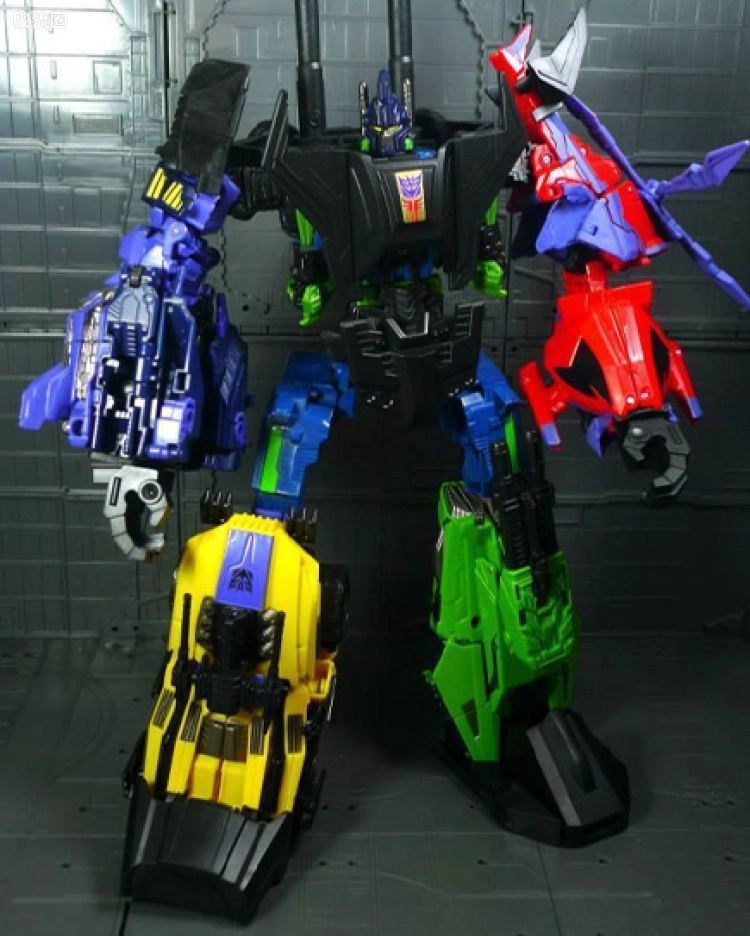 BEK-01DF 圣诞限定版 FOC混天豹马甲