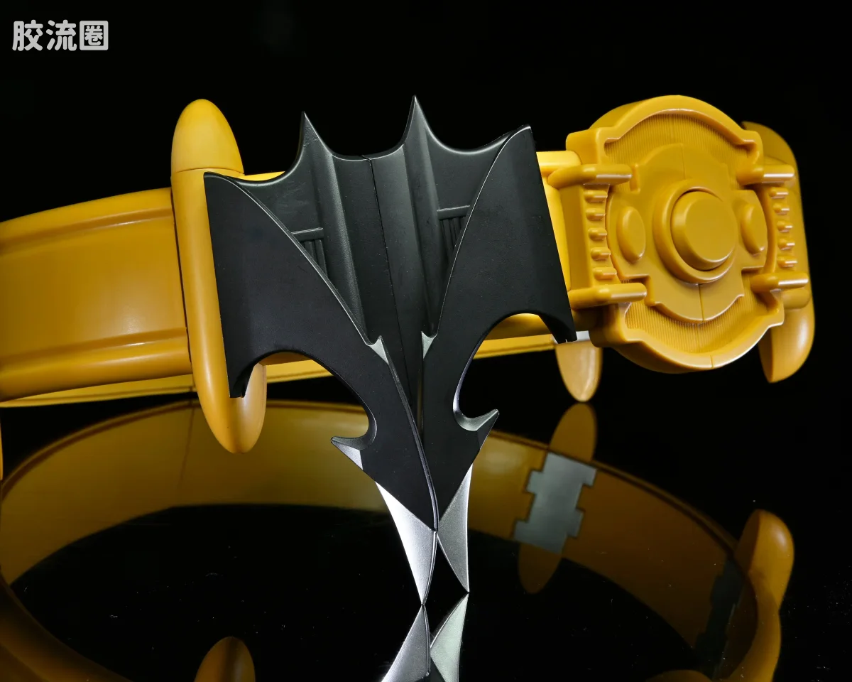 NECA大比例可动人形系列 1/1 系列 蝙蝠侠（1989年电影） 道具复制品套装 - 图片