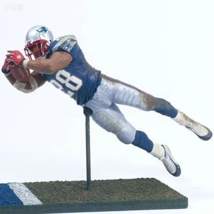 麦克法兰NFL美式足球系列玩具 第12代 COREY DILLON