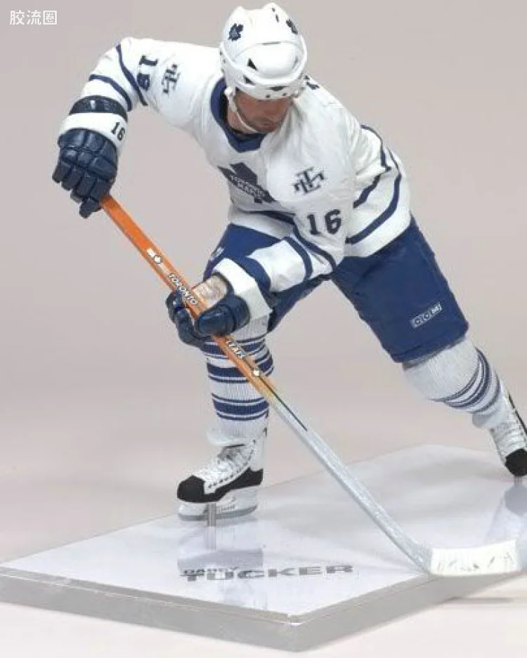 DARCY TUCKER