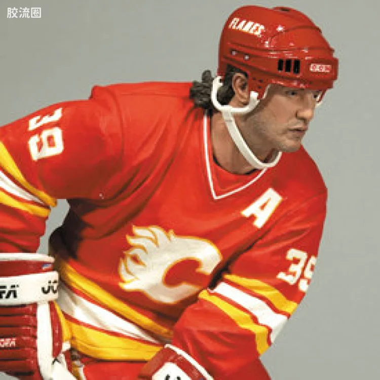 麦克法兰NHL冰球系列玩具 传奇系列第7代 DOUG GILMOUR (CALGARY FLAMES)