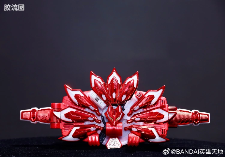 假面骑士DX装备系列 假面骑士GEATS DX极狐九尾升级带扣-限定红