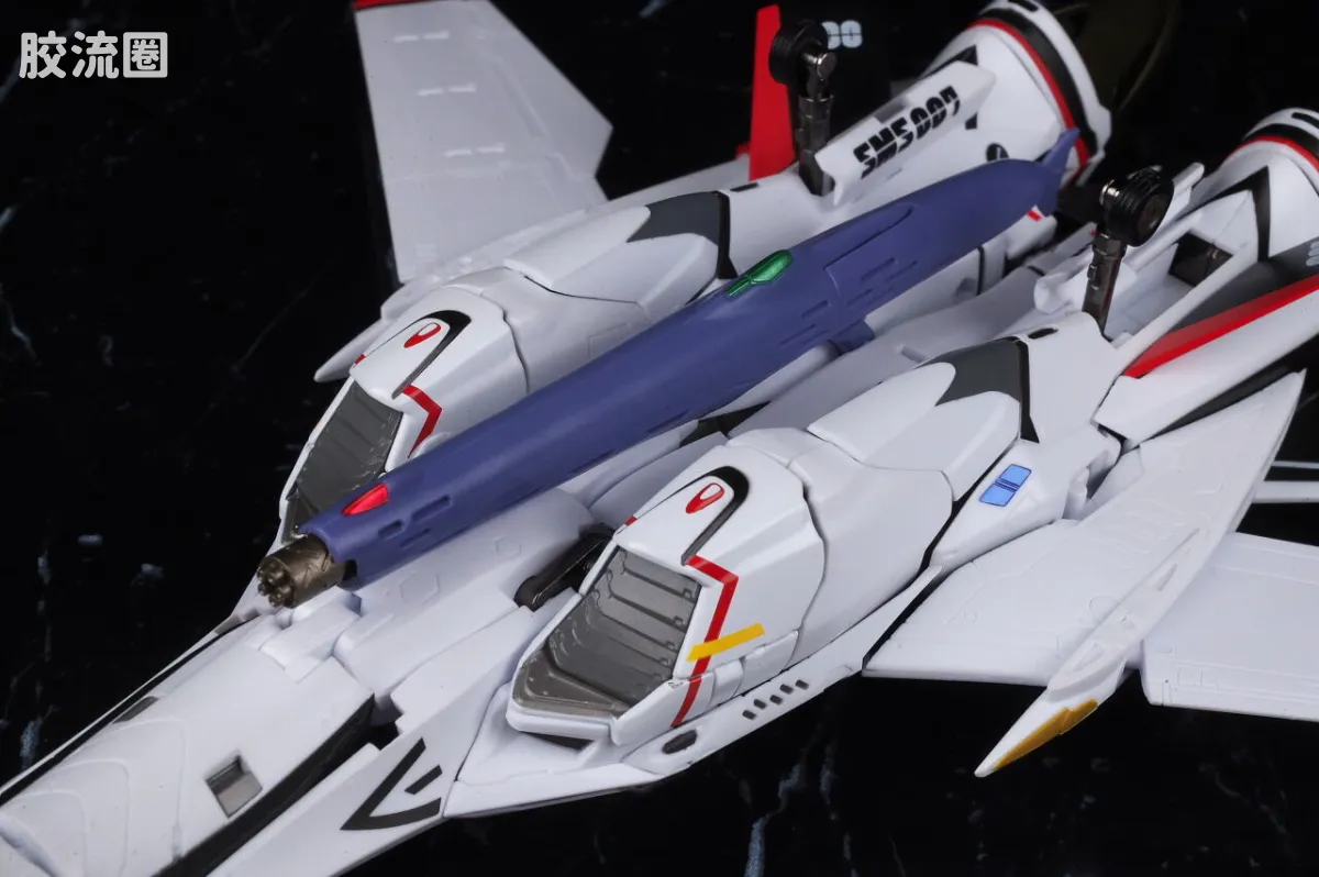 DX超合金系列 限定及特别版 VF-25F 龙卷弥赛亚女武神(早乙女阿尔特机) REVIVAL Ver. - 图片