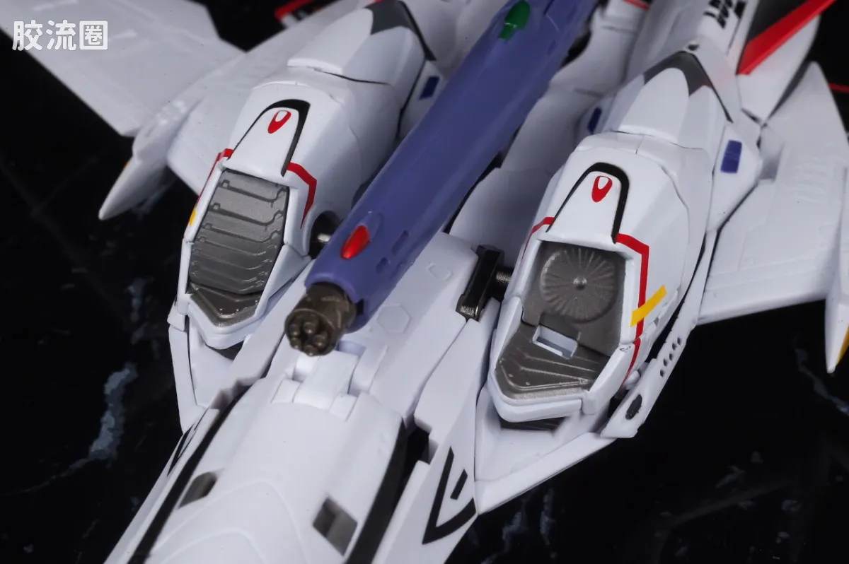 DX超合金系列 限定及特别版 VF-25F 龙卷弥赛亚女武神(早乙女阿尔特机) REVIVAL Ver. - 图片