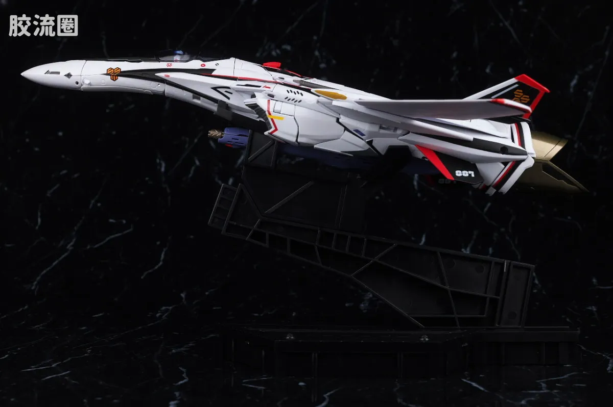 DX超合金系列 限定及特别版 VF-25F 龙卷弥赛亚女武神(早乙女阿尔特机) REVIVAL Ver. - 图片