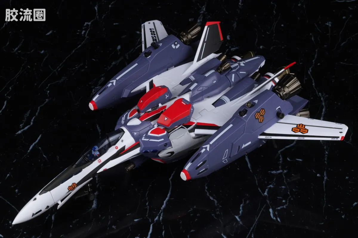 DX超合金系列 限定及特别版 VF-25F 龙卷弥赛亚女武神(早乙女阿尔特机) REVIVAL Ver. - 图片