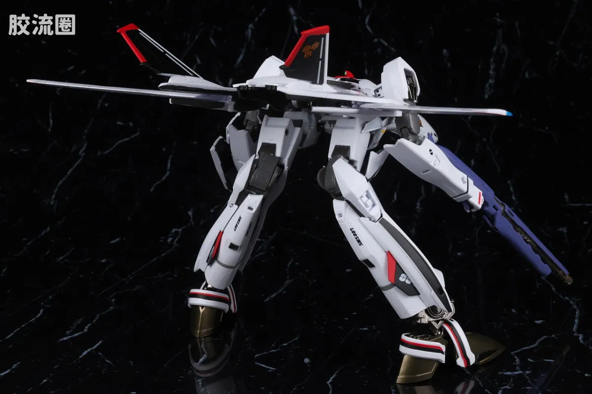 DX超合金系列 限定及特别版 VF-25F 龙卷弥赛亚女武神(早乙女阿尔特机) REVIVAL Ver. - 图片