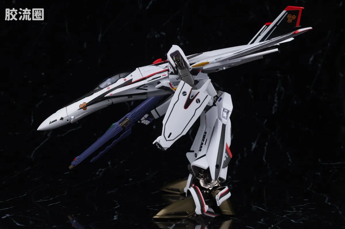 DX超合金系列 限定及特别版 VF-25F 龙卷弥赛亚女武神(早乙女阿尔特机) REVIVAL Ver. - 图片