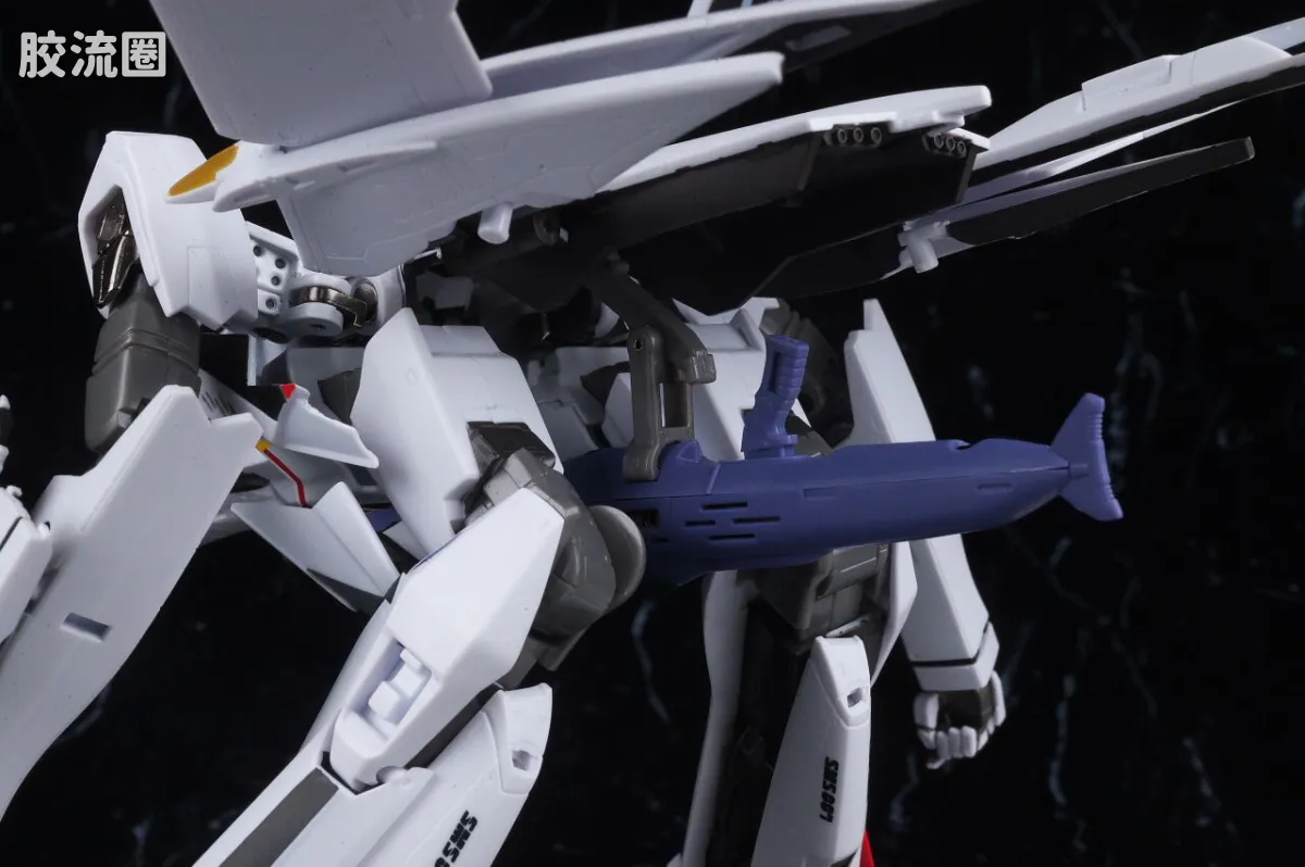DX超合金系列 限定及特别版 VF-25F 龙卷弥赛亚女武神(早乙女阿尔特机) REVIVAL Ver. - 图片