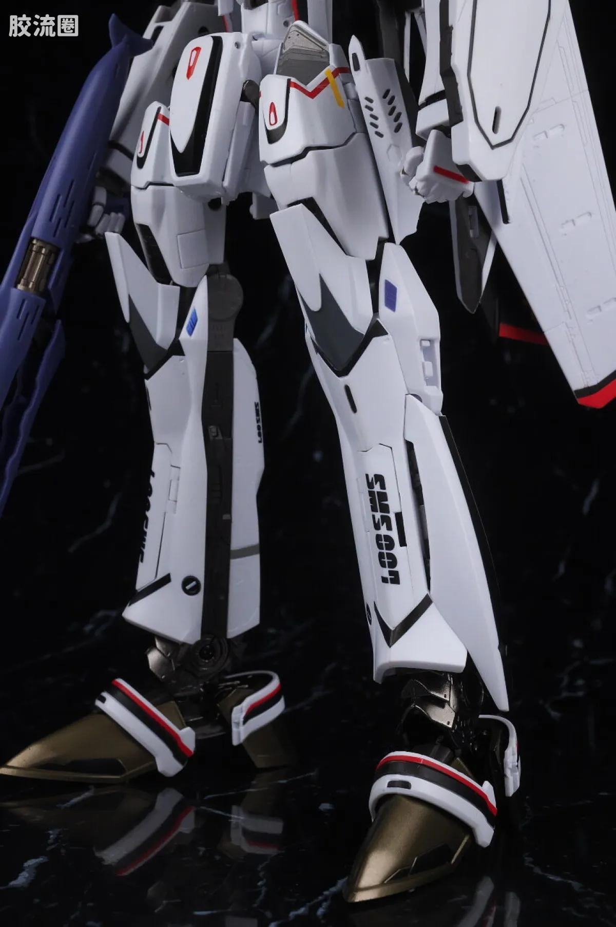 DX超合金系列 限定及特别版 VF-25F 龙卷弥赛亚女武神(早乙女阿尔特机) REVIVAL Ver. - 图片