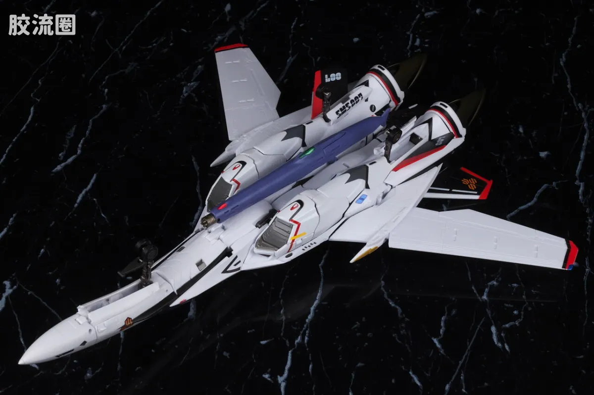 DX超合金系列 限定及特别版 VF-25F 龙卷弥赛亚女武神(早乙女阿尔特机) REVIVAL Ver. - 图片