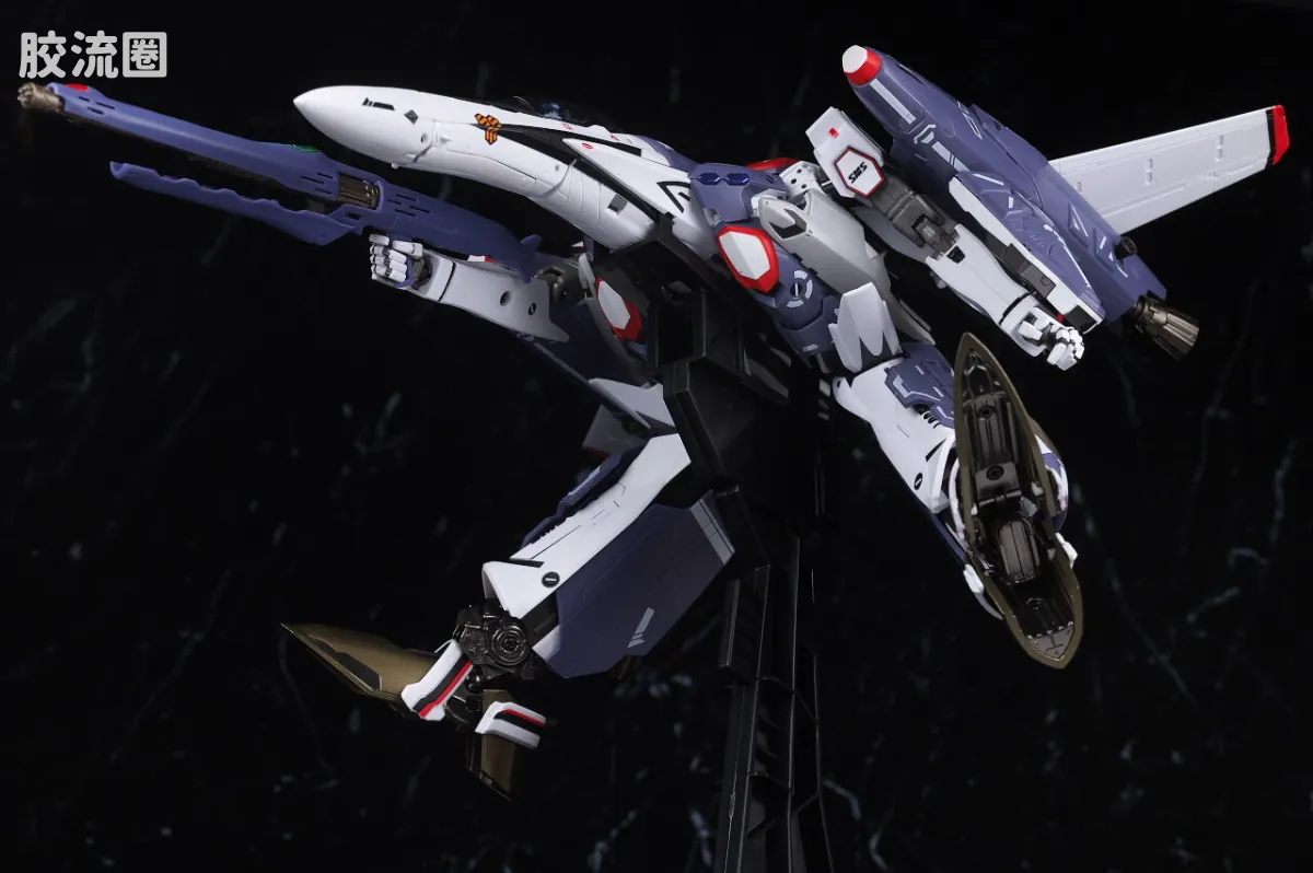 DX超合金系列 限定及特别版 VF-25F 龙卷弥赛亚女武神(早乙女阿尔特机) REVIVAL Ver. - 图片