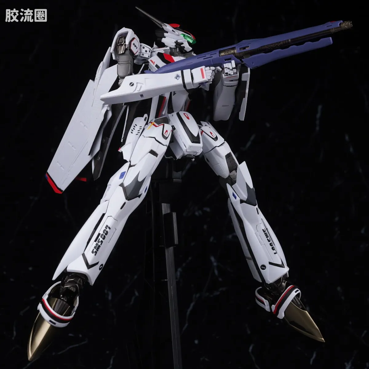 DX超合金系列 限定及特别版 VF-25F 龙卷弥赛亚女武神(早乙女阿尔特机) REVIVAL Ver. - 图片