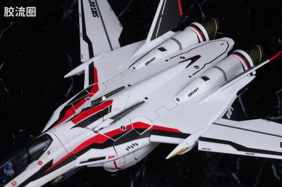 DX超合金系列 限定及特别版 VF-25F 龙卷弥赛亚女武神(早乙女阿尔特机) REVIVAL Ver. - 图片