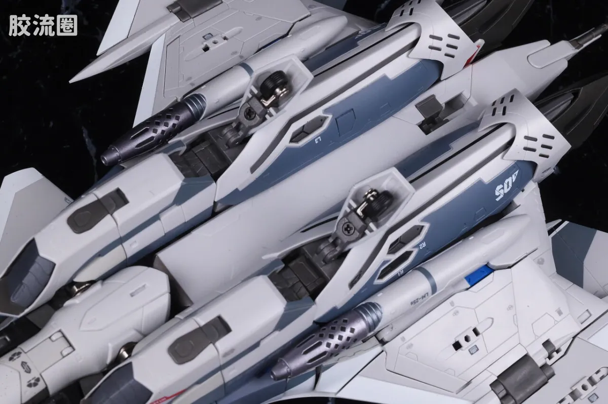 DX超合金系列 普通版 VF-31AX 凯罗斯PLUS(疾风·因梅尔曼机) - 图片