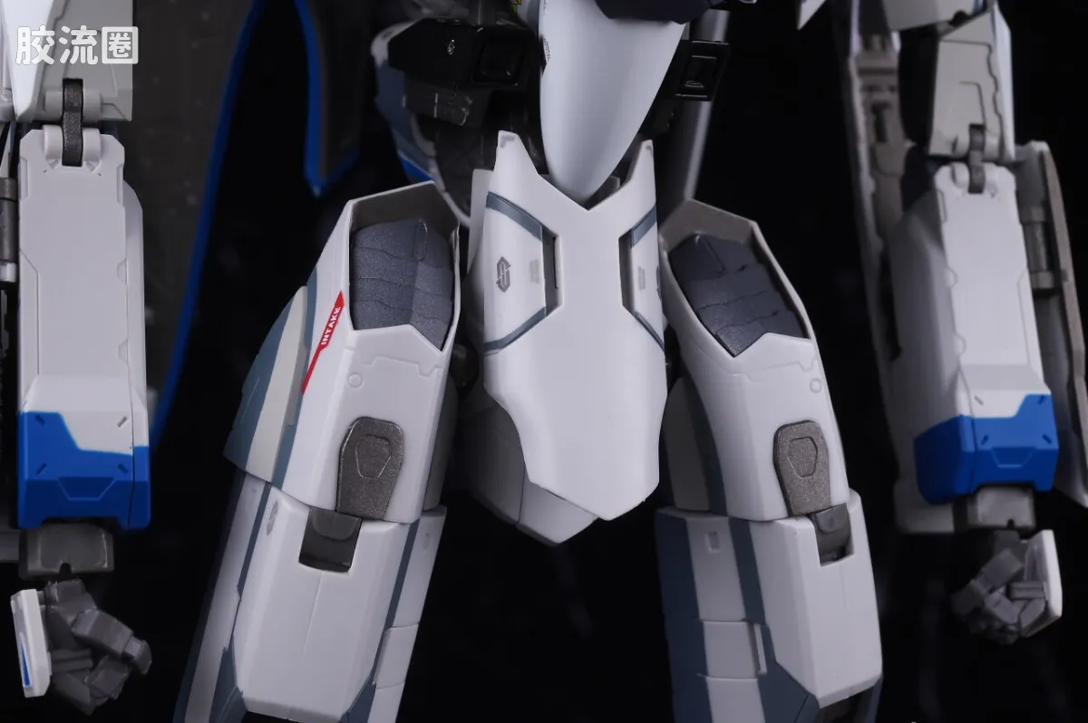 DX超合金系列 普通版 VF-31AX 凯罗斯PLUS(疾风·因梅尔曼机) - 图片