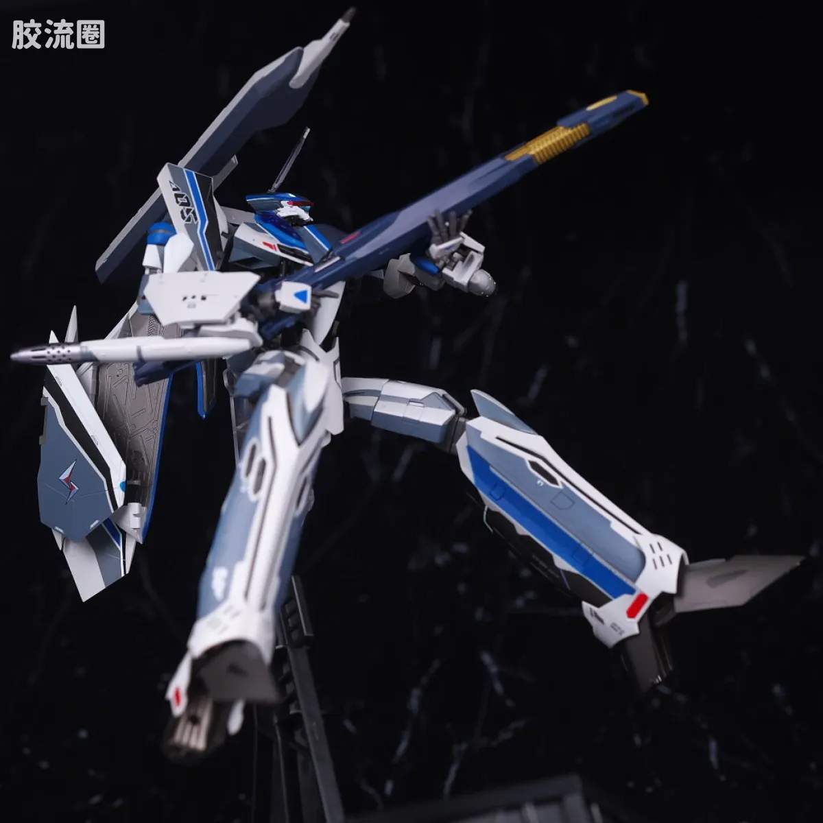 DX超合金系列 普通版 VF-31AX 凯罗斯PLUS(疾风·因梅尔曼机) - 图片