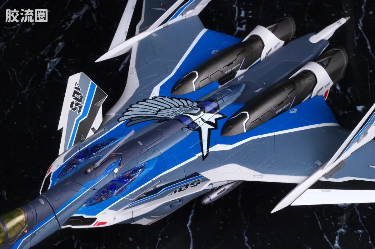 DX超合金系列 普通版 VF-31AX 凯罗斯PLUS(疾风·因梅尔曼机) - 图片