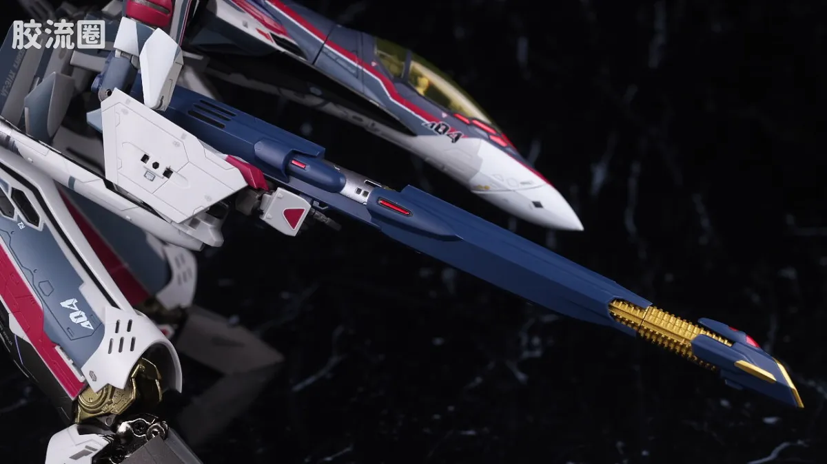 DX超合金系列 普通版 VF-31AX 凯罗斯PLUS(米拉吉·法莉娜·吉纳斯机) - 图片