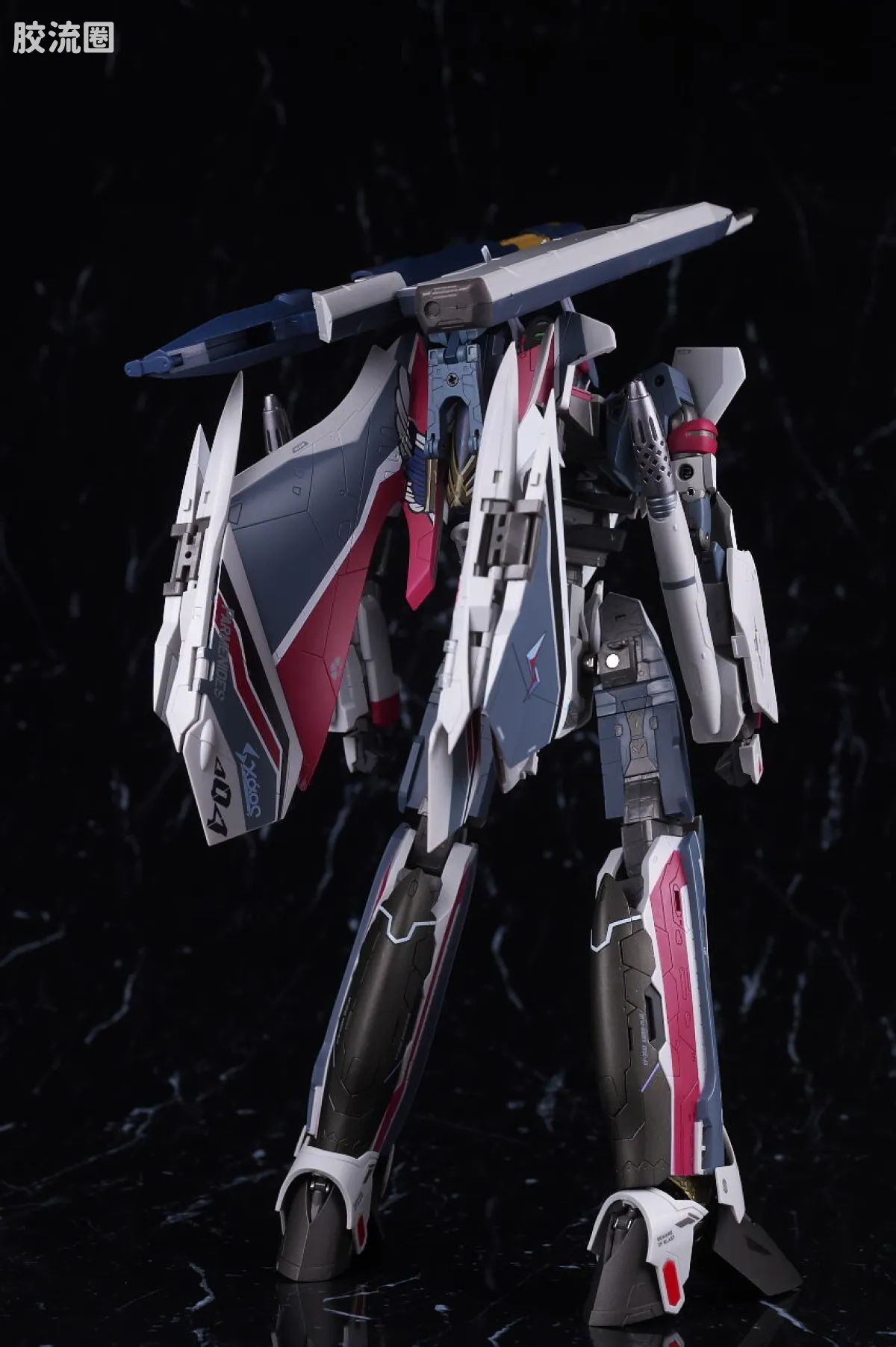 DX超合金系列 普通版 VF-31AX 凯罗斯PLUS(米拉吉·法莉娜·吉纳斯机) - 图片