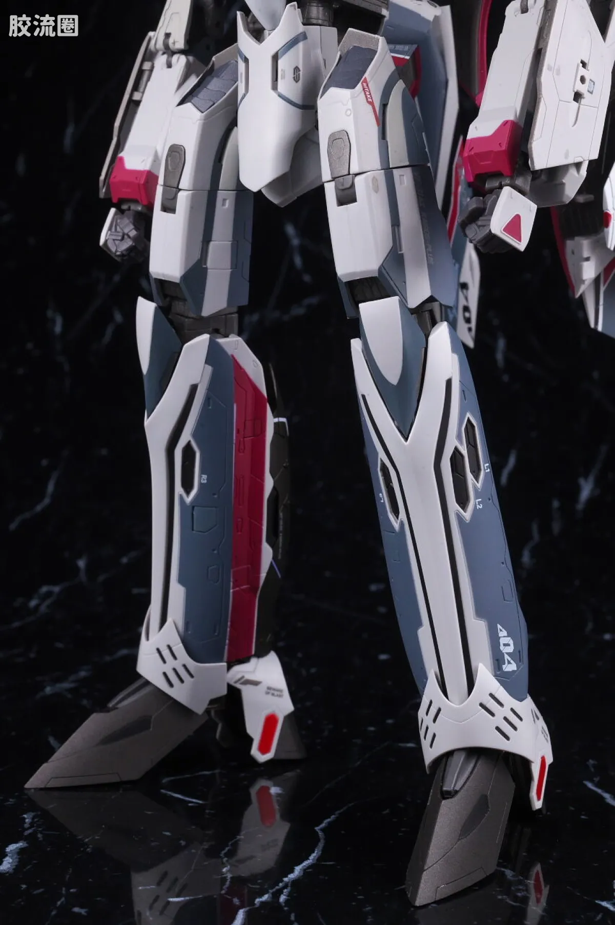 DX超合金系列 普通版 VF-31AX 凯罗斯PLUS(米拉吉·法莉娜·吉纳斯机) - 图片
