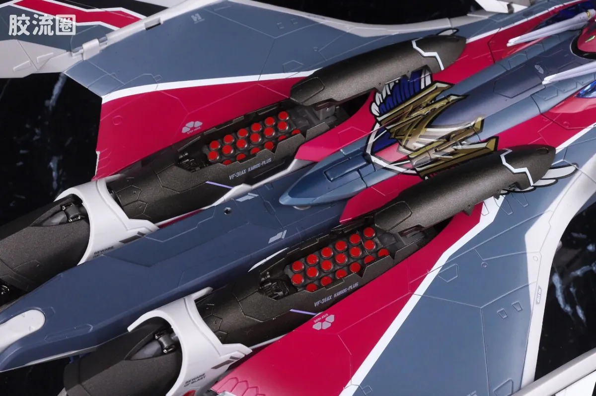 DX超合金系列 普通版 VF-31AX 凯罗斯PLUS(米拉吉·法莉娜·吉纳斯机) - 图片