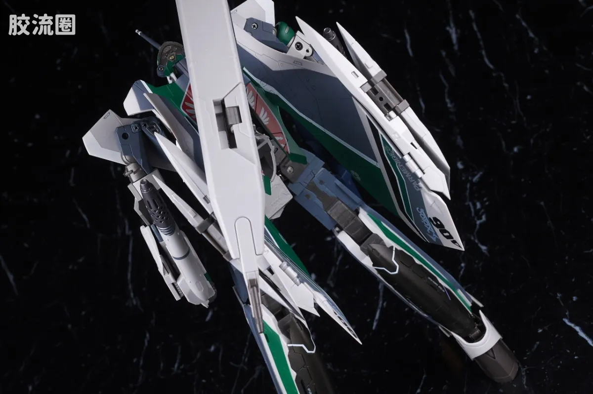 DX超合金系列 限定及特别版 VF-31AX 凯罗斯PLUS(博格•康瓦尔特机) - 图片