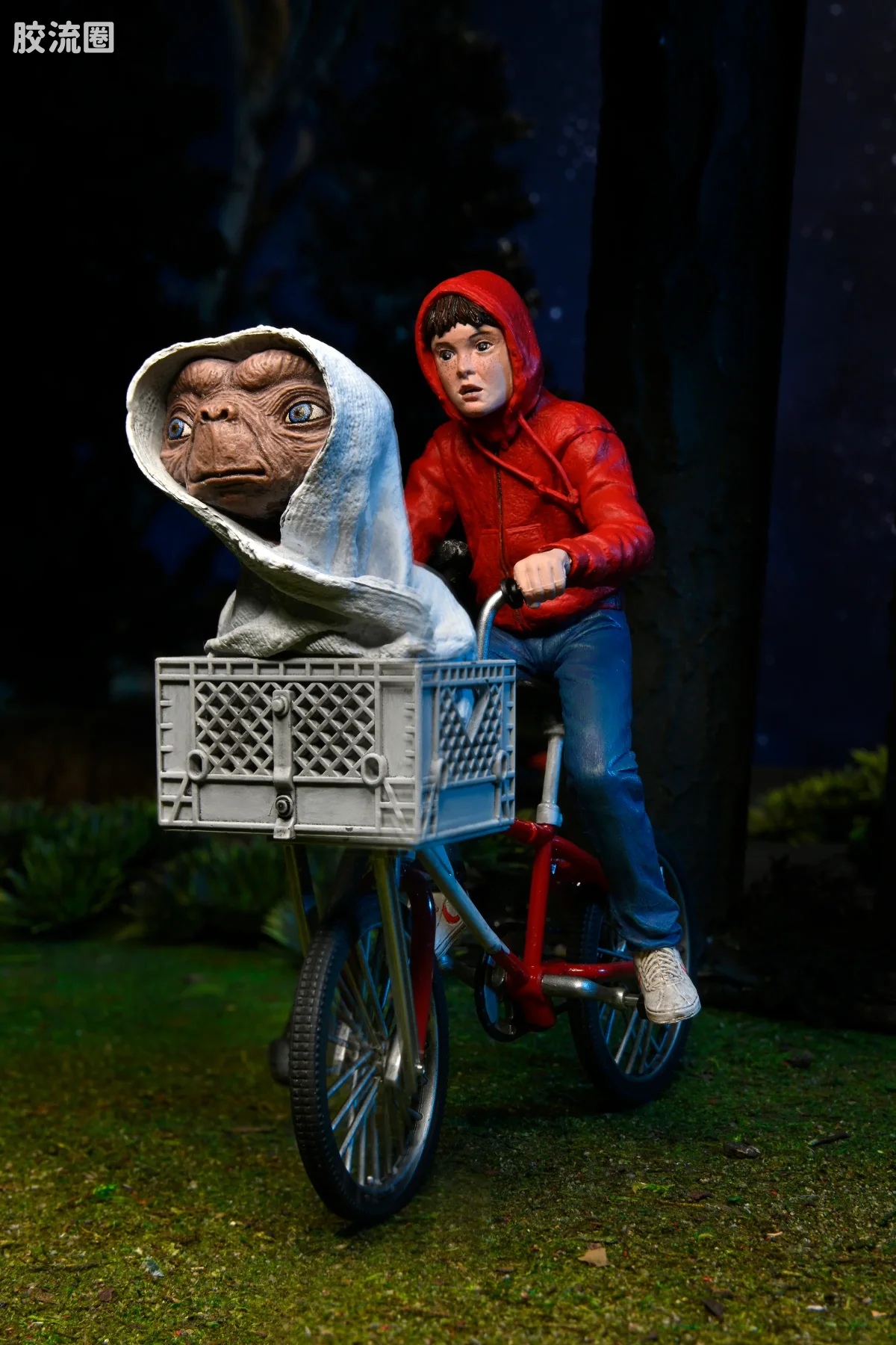 NECA 7寸可动人形系列 终极版/豪华版 E.T.外星人 埃利奥特与E.T.骑自行车（40周年纪念版） - 图片