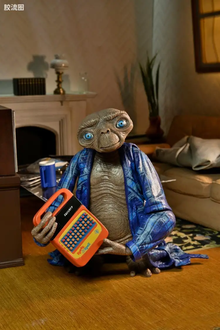 NECA 7寸可动人形系列 40周年电影 E.T.外星人 终极版/豪华版系列 E.T.外星人(传心术)