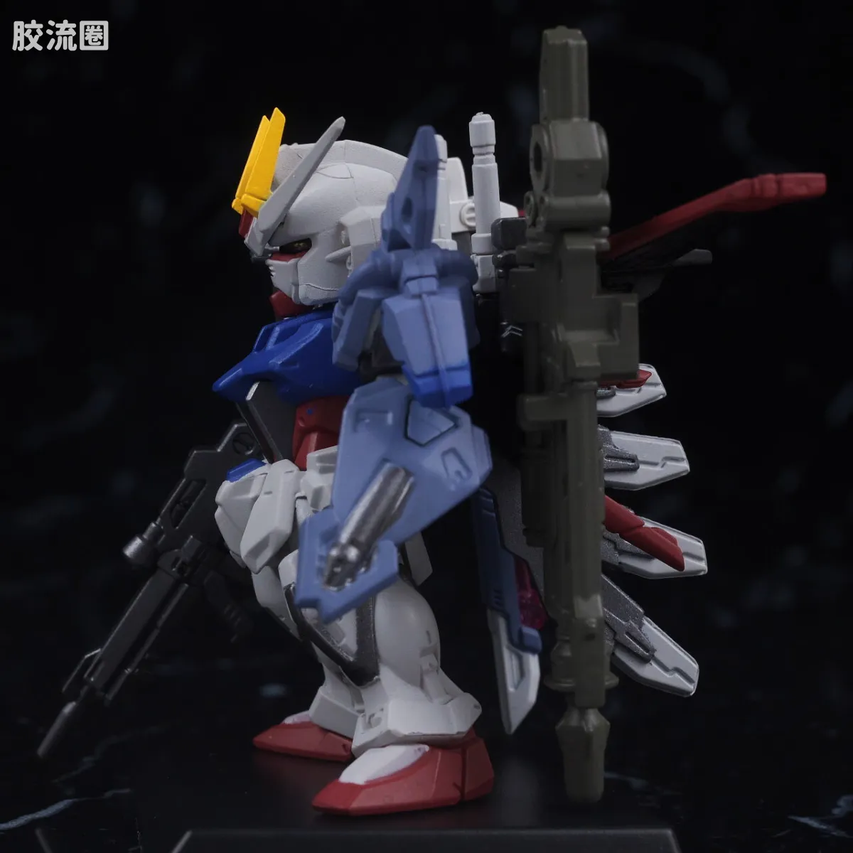 新FW系列食玩 GUNDAM CONVERGE CORE 强袭高达 全武器套装 - 图片