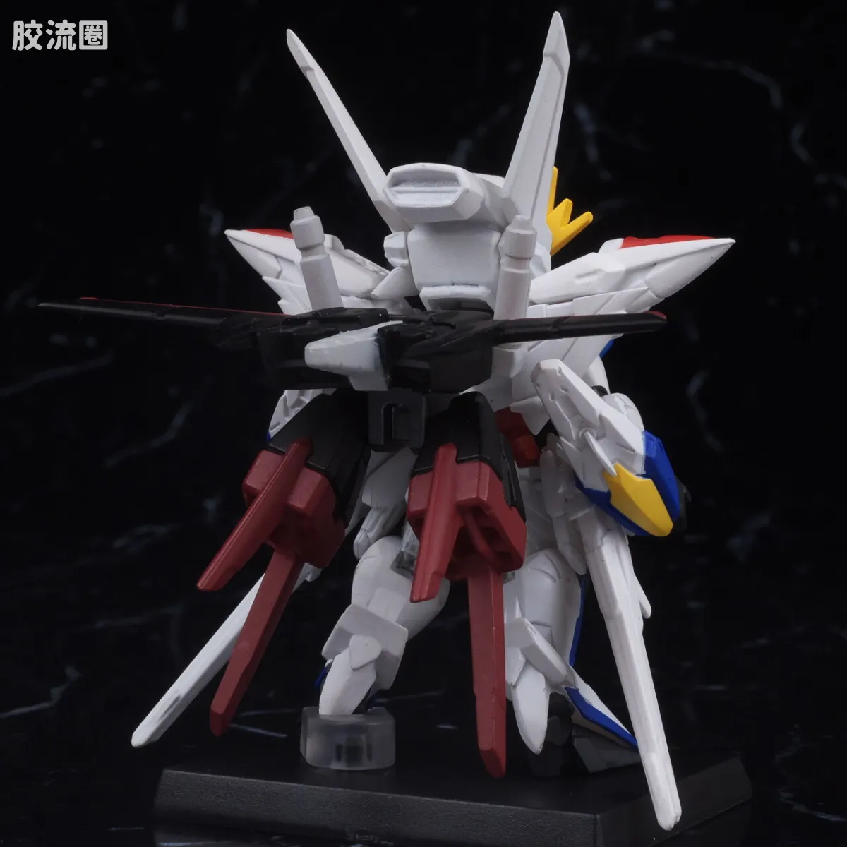 新FW系列食玩 GUNDAM CONVERGE CORE 强袭高达 全武器套装 - 图片