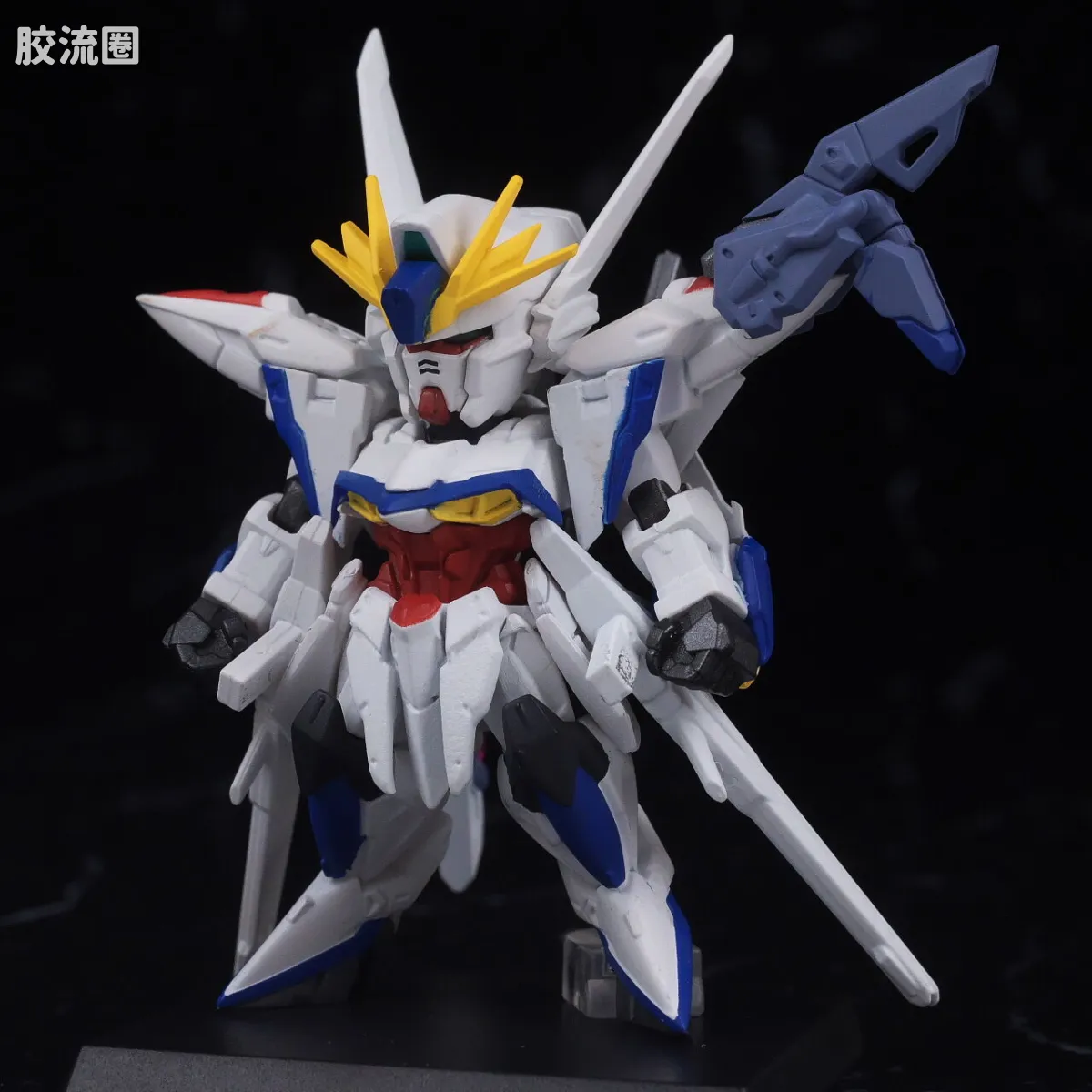 新FW系列食玩 GUNDAM CONVERGE CORE 强袭高达 全武器套装 - 图片