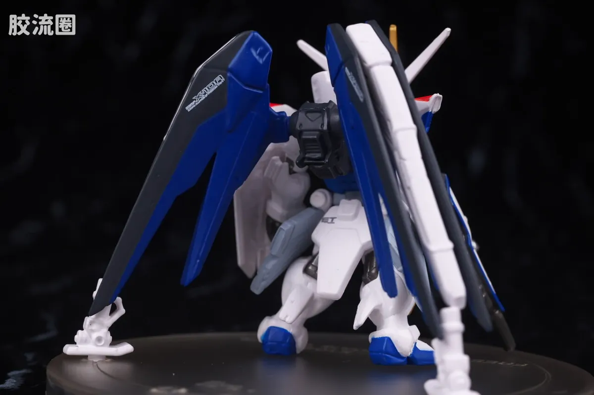 新FW系列食玩 GUNDAM CONVERGE CORE 自由高达(高达中国计划版) - 图片
