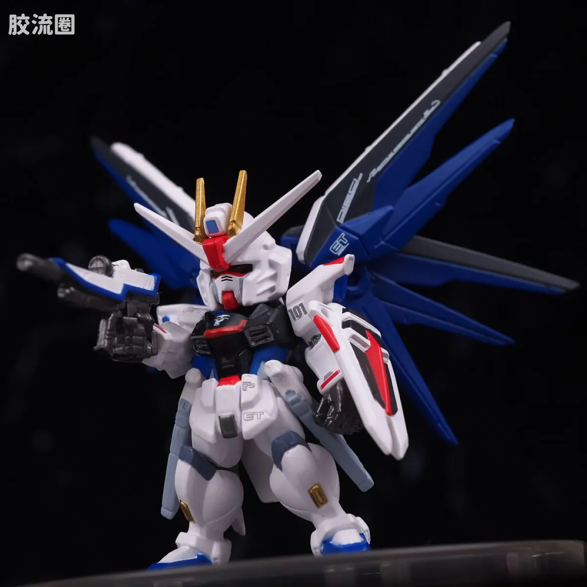 新FW系列食玩 GUNDAM CONVERGE CORE 自由高达(高达中国计划版) - 图片